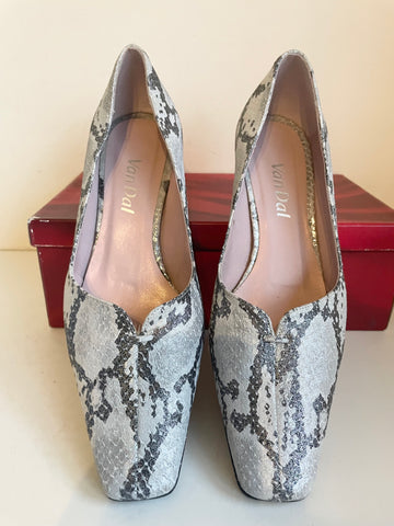 VAN DAL SILVER/ GREY SNAKESKIN LEATHER COURT SHOES & MATCHING HAND BAG SIZE 5.5/38.5 D