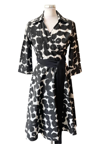 ZARA BASIC BLACK & WHITE PRINT COLLARED 3/4 SLEEVE WRAP DRESS SIZE L – Whispers Dress Agency ZARA BASIC BLACK & WHITE PRINT COLLARED 3/4 SLEEVE WRAP DRESS SIZE L – Whispers Dress Agency