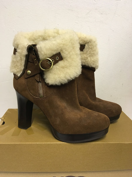 Ugg scarlett heeled best sale ankle boots