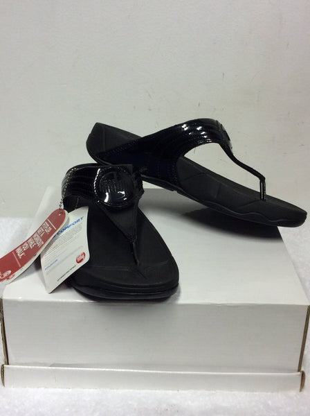 BRAND NEW FITFLOPS BLACK PATENT LEATHER TOE POST MULES SIZE 7 40