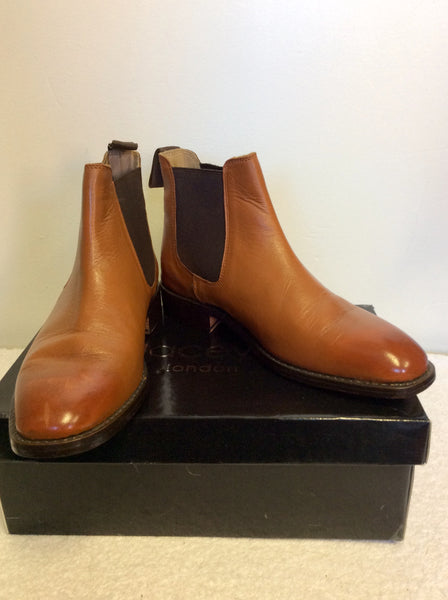 Size 1 sales chelsea boots