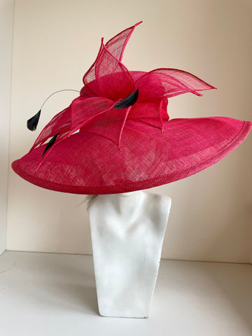 BRAND NEW DEBUT RED WIDE BRIM FORMAL HAT WITH BLACK FLOATING FEATHER TRIM