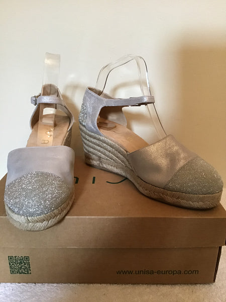 Silver sandals best sale size 7