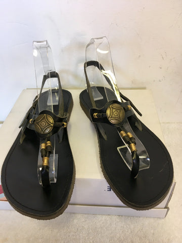 CRETA LEATHER BY LEATHER HOUSE BLACK TOE POST SANDALS SIZE 7/40