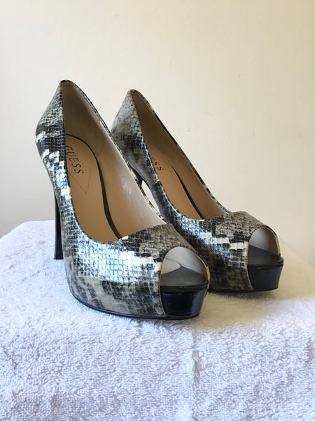 BRAND NEW GUESS BLACK BEIGE SNAKESKIN PRINT PEEPTOE HEELS SIZE