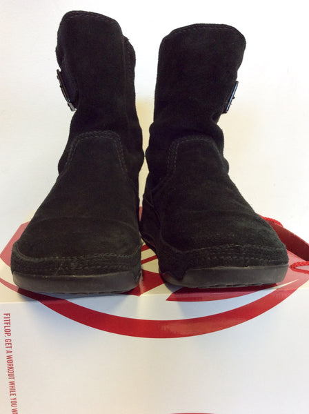 FITFLOP BLACK SUEDE BUCKLE TRIM SHORT SUPER BOOTS SIZE 4/37
