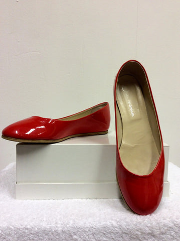JUST BALLERINAS CORAL PATENT LEATHER FLAT PUMPS SIZE 6/39 - Whispers Dress Agency - Womens Flats - 1