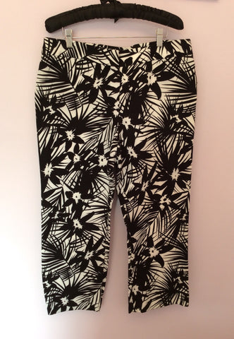 Jaeger Black & White Floral Print Crop Trousers Size 16 - Whispers Dress Agency - Sold - 1