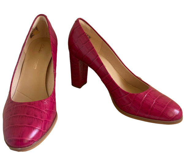 BRAND NEW CLARKS DARK PINK LEATHER CROC PRINT BLOCK HEEL COURT SHOES SIZE 6/39.5