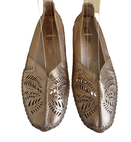 PIKOLINOS GOLD LEATHER FLATS SIZE 5/38