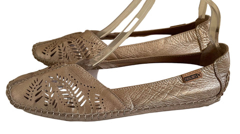 PIKOLINOS GOLD LEATHER FLATS SIZE 5/38