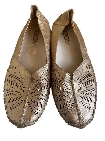 PIKOLINOS GOLD LEATHER FLATS SIZE 5/38