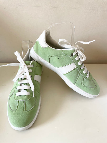 STRADIVARIUS MINT GREEN SUEDE LACE UP TRAINERS SIZE 5/38