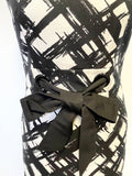 JAEGER BLACK & IVORY PRINT SLEEVELESS PENCIL DRESS SIZE 8