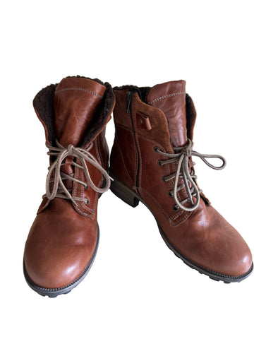 JOSEPH SIEBEL BROWN LEATHER LACE UP BOOTS SIZE 7/40