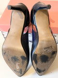 REISS NAVY BLUE PATENT & LEATHER CUT OUT SIDE HEELS SIZE 7/40