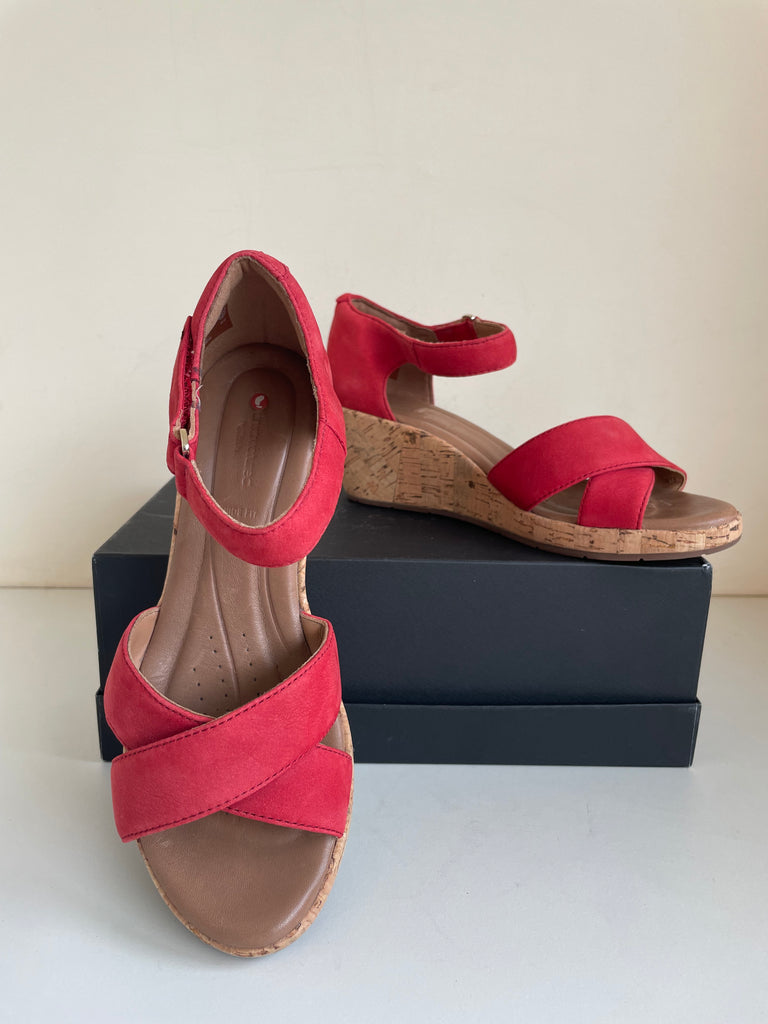 CLARKS CORAL RED LEATHER WEDGE HEEL SANDALS SIZE 4/37 WIDE FIT