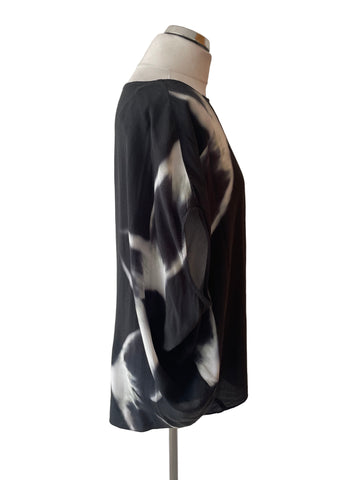 MINT VELVET BLACK & WHITE PRINT RELAXED FIT TOP SIZE 12