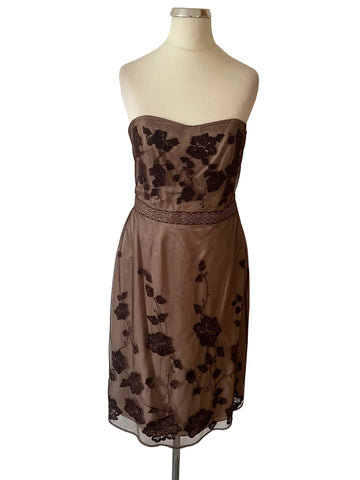 COAST BROWN EMBROIDERED & BEADED MESH STRAPLESS SPECIAL OCCASION DRESS  SIZE 10