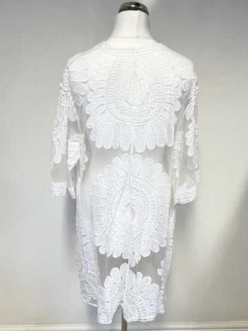 UNBRANDED WHITE EMBROIDERED & LACE TRIM TIE FRONT COVER UP SIZE L