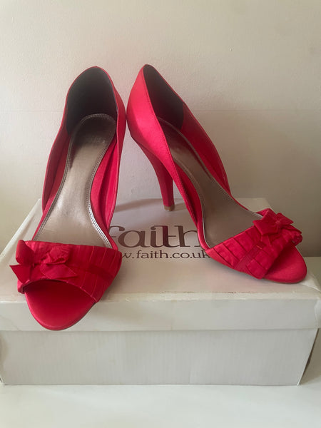 BRAND NEW FAITH RED SATIN BOW & PLEATED PEEPTOE OCCASION HEELS SIZE 5/38