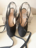 BRAND NEW CLARKS GRACE SOPHIA BLACK LEATHER LACE UP LEG FLATS SIZE 4.5/37.5