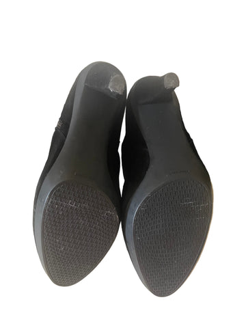 STUART WEITZMAN FOR RUSSELL & BROMLEY BLACK SUEDE KNEE LENGTH BOOTS SIZE 6.5/3