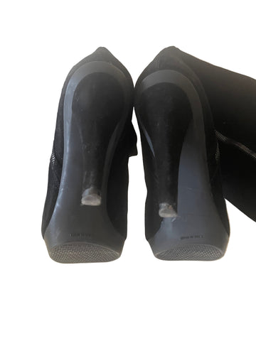 STUART WEITZMAN FOR RUSSELL & BROMLEY BLACK SUEDE KNEE LENGTH BOOTS SIZE 6.5/3