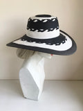 REISS MELODIE BLACK & WHITE DESIGN FORMAL HAT SIZE M/L
