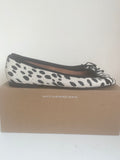 BRAND NEW HOBBS CREAM & BLACK PRINT BALLERINA FLATS SIZE 7/40