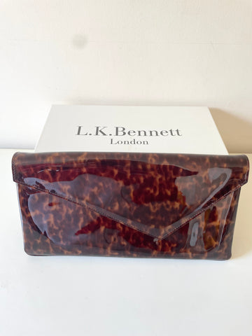 LK BENNETT STILA TORTOISE SHELL PATENT LEATHER HEELS AND MATCHING CLUTCH BAG SIZE 6/39