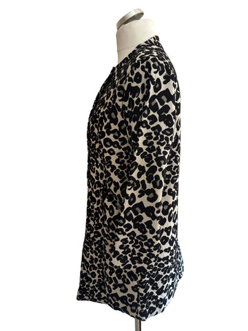 MASAI BLACK,GREY & CREAM ANIMAL PRINT COLLARLESS LONG SLEEVED JACKET SIZE M
