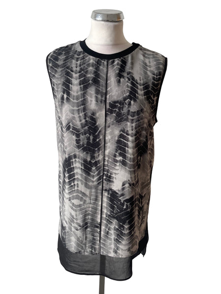 MINT VELVET BLACK & GREY PRINT SLEEVELESS TUNIC TOP  SIZE 10