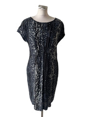 MINT VELVET BLACK,GREY & WHITE PRINT CAP SLEEVE SHIFT DRESS SIZE 8