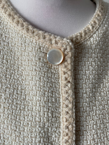 GOELIA IVORY & GOLD METALLIC COLLARLESS SHORT JACKET SIZE 10