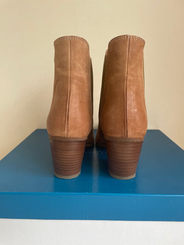 JOHN LEWIS TAN LEATHER HEELED CHELSEA BOOTS  SIZE 4/37