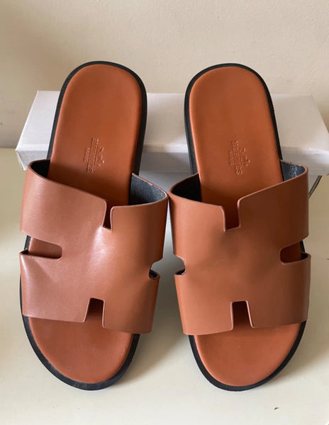BRAND NEW DESIGNER INSPIRED TAN BROWN LEATHER SLIDERS  SIZE 7/40
