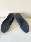 HOBBS BLACK NYLON & LEATHER LACE UP PLIMSOLS SIZE 7.5/41