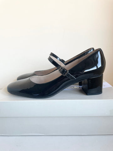 CLARKS CHINABERRY POP BLACK PATENT MARY JANE HEELS  SIZE 7/40 FIT D