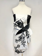 KAREN MILLEN OFF WHITE & BLACK EMBROIDERED STRAPLESS SPECIAL OCCASION PENCIL DRESS SIZE 6