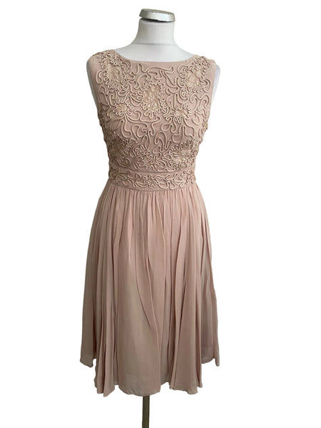FRENCH CONNECTION BLUSH APPLIQUÉ EMBOSSED BODICE FIT & FLARE DRESS SIZE 6