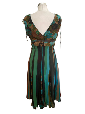 BRAND NEW KAREN MILLEN 100% SILK GREEN,BLACK & BROWN SHADES FIT & FLARE DRESS SIZE 10