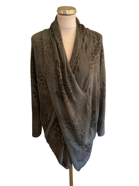 MADE IN ITALY GREY ANIMAL PRINT WRAP FRONT JUMPER  ONE SIZE