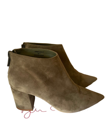 BRAND NEW BEN DE LISI TAUPE SUEDE ANKLE BOOTS SIZE 7/40