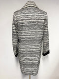 OUI LUXURY COLLECTION BLACK & IVORY PRINT LONG SLEEVED KNEE LENGTH COAT SIZE 10