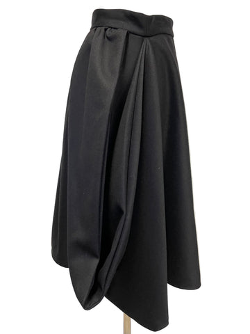 KENDELLE BLACK FLARED SIDE SWAG TRIM SKIRT SIZE M