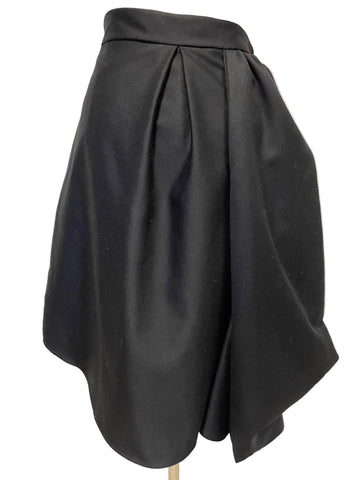 KENDELLE BLACK FLARED SIDE SWAG TRIM SKIRT SIZE M