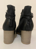 CLARKS BLACK LEATHER ANKLE BOOTS SIZE 6/40