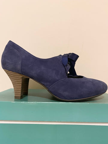 NEW CLARKS CASSIE SHORE MIDNIGHT BLUE SUEDE LACE UP COURT SHOES SIZE 6.5/40