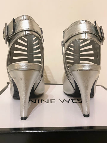 NINE WEST SUITE SILVER CUT OUT DETAIL SLINGBACK OCCASION HEEL SIZE 5/38